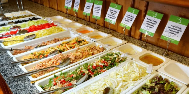 Rodinná lyžovačka ve Špindlerově boudě: polopenze a dítě do 8,9 let zdarma