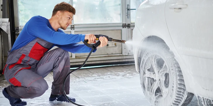 Bezkontaktní mytí osobních automobilů a další procedury ve 3 programech