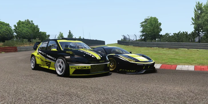 Jízda na promakaném simulátoru závodního auta pro 1 nebo 4 řidiče