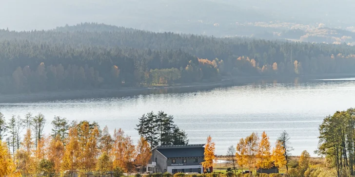Aktivní zima na Lipně s polopenzí a možností lyžování v blízkém Rakousku