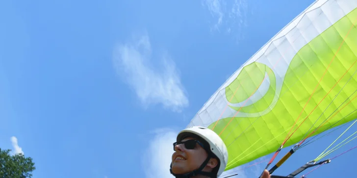 Vyzkoušejte si paragliding: celodenní výcvik s možností tandemového letu