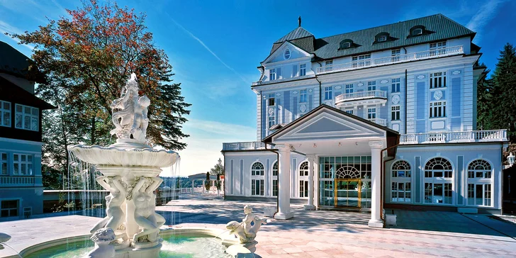 Luxusní 5* resort v Mariánských Lázních: snídaně, romantická večeře i bazén a wellness