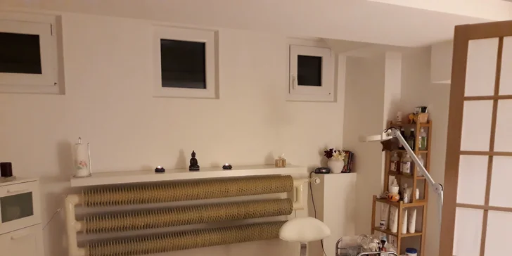 Relaxační aroma masáž zad a šíje: olej dle výběru