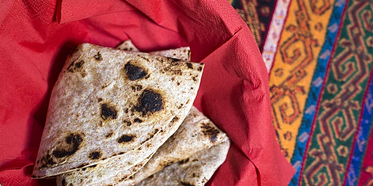 Indicko-mexická restaurace přímo v centru: polední menu s polévkou pro 1–2