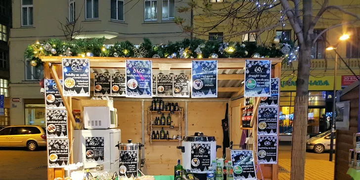 Na zahřátí: svařené víno, griotka, punč, medovina nebo grog u Quadria