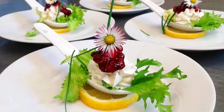 Voucher v hodnotě 400 nebo 800 Kč na cokoli z menu v restauraci Na Výsluní