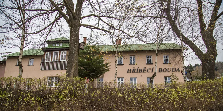 Jarní a letní dovolená v krkonošské horské chatě s polopenzí a saunou