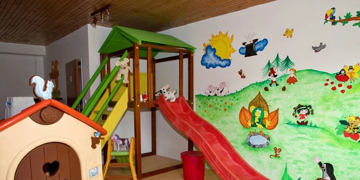 Hladovcovo sen: 200g tatarský biftek a 10 půlek křupavých topinek