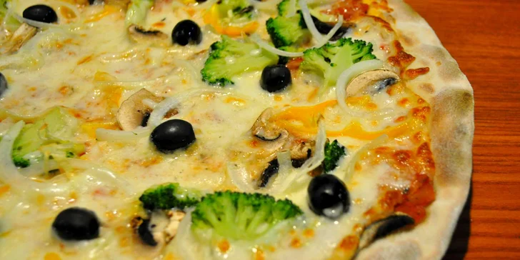 Olomoucká Itálie: 2 křupavé pizzy podle výběru