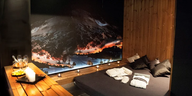 2 hod. v soukromém spa Zima s horskou atmosférou a lahví sektu pro pár