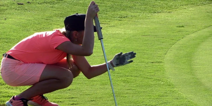 Objevte svět golfu: tréninky pro nováčky s teorií, nácvikem hry i občerstvením