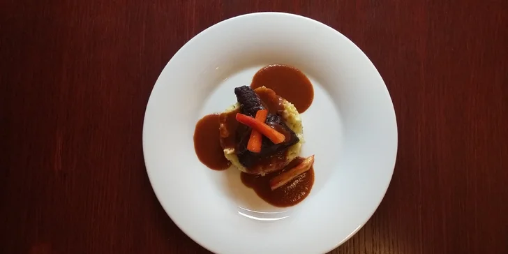 Pětichodové degustační menu v kulisách Českého Krumlova pro dva