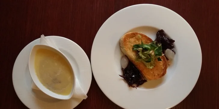 Pětichodové degustační menu v kulisách Českého Krumlova pro dva