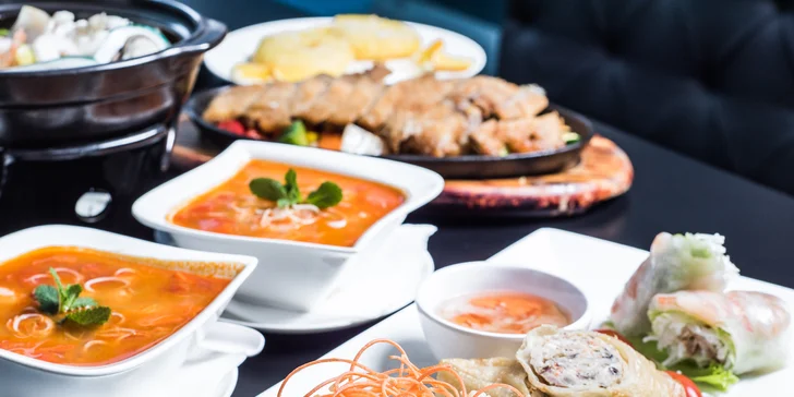 Autentické vietnamské menu o 4 chodech v areálu tržnice na Olomoucké