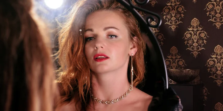 Zážitkové focení v ateliéru včetně profi vizáže: portréty, glamour i fashion foto