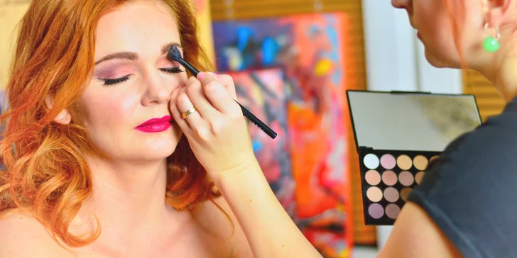 Zážitkové focení v ateliéru včetně profi vizáže: portréty, glamour i fashion foto