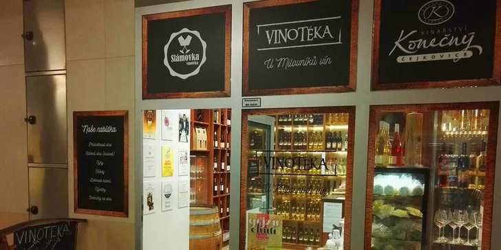 Zastavte se v nově otevřené vinotéce pro pohár horkého svařáčku s sebou
