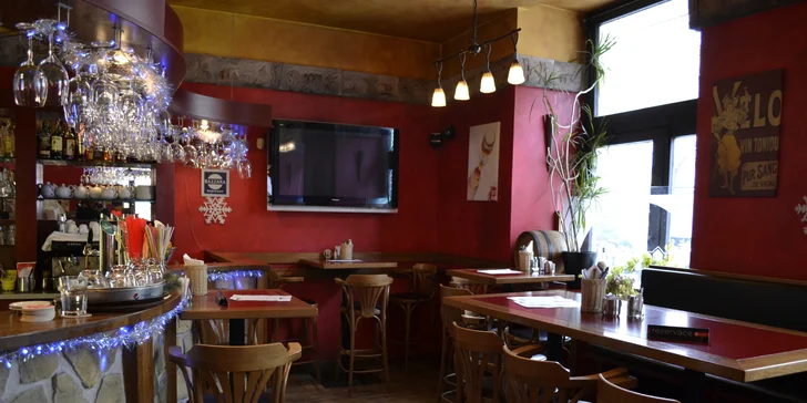 Burgerové menu s hovězím Chuck Roll a příp. degustace tří piv pro 1 či 2 osoby