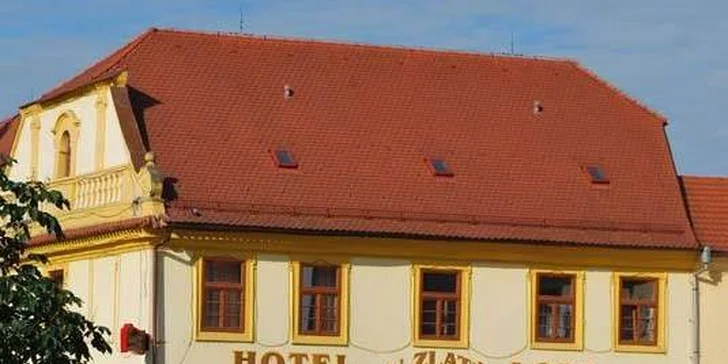Na baštu do Zlaté lodi: Kotleta Texas či krémové tagliatelle a filet z lososa