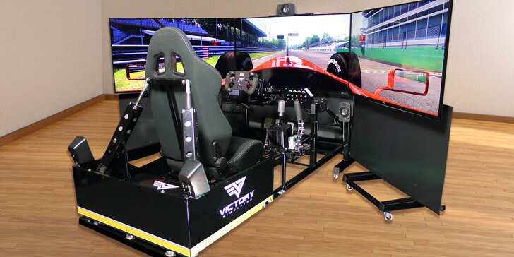 Jízda na promakaném simulátoru závodního auta pro 1 nebo 4 řidiče