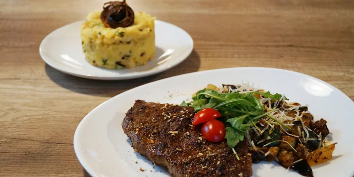 Kuřecí, vepřový či hovězí steak s omáčkou a přílohou nebo rybí menu