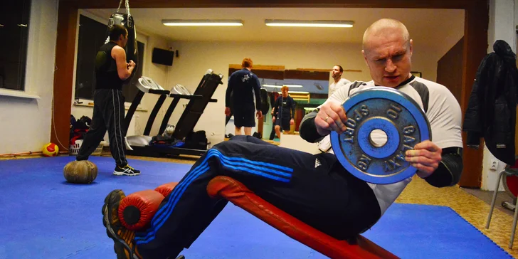 Kromě sparingu vás čeká i kondiční trénink, v případě potřeby i rychlokurz techniky.