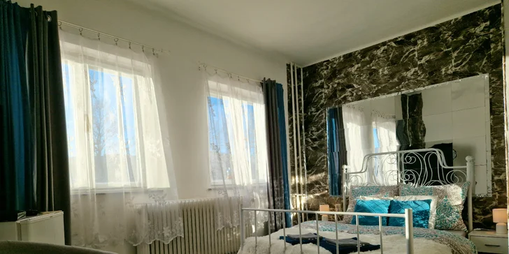 K dispozícii vám bude tiež zdieľaná kuchynka a spoločenská miestnosť.