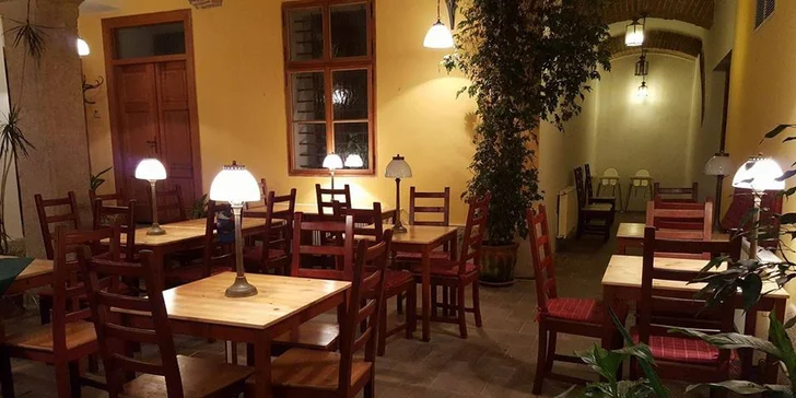 Restauraci najdete v centru Plzně.