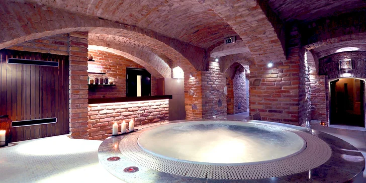 Odpočinek v historickém centru se snídaní či polopenzí a možností wellness