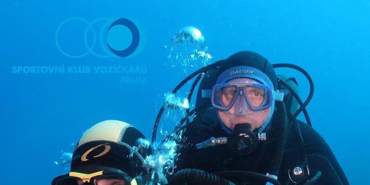 Hodina osobní asistence stojí průměrně 100 Kč. 