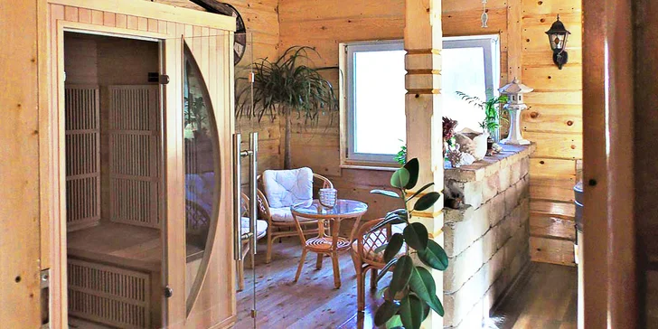 Podle libosti budete střídat vířivku se saunou a lenošením v relax zóně. 