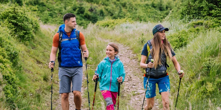 Nahoře si užijete nenáročnou turistiku. 