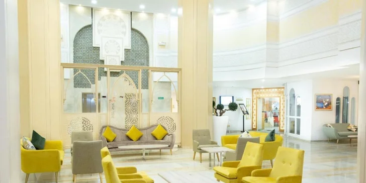 Pro děti v hotelu funguje miniklub a bavit je bude i velké dětské hřiště. Ať už chcete sportovat nebo jen tak lenošit u bazénu, tady si vyberete.