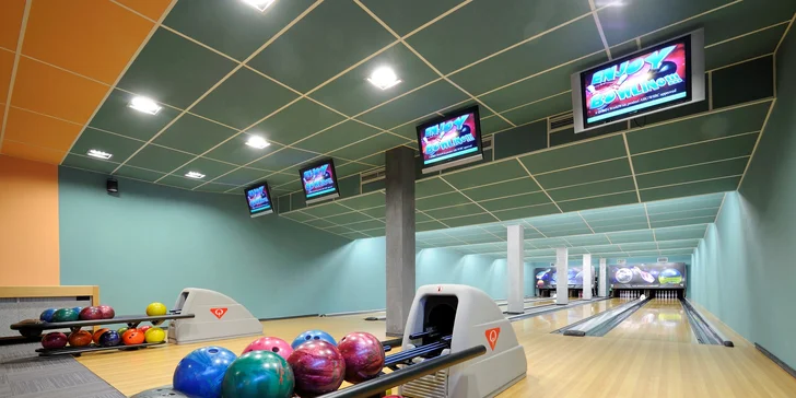 V hotelu je také moderní bowling centrum se 4 drahami, na 1 hodinu máte dokonce slevu.