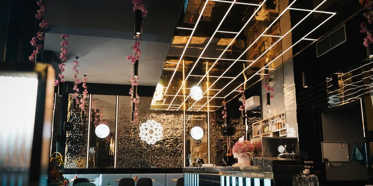 Restauraci najdete jen 190 m od zastávky Adalbertinum.