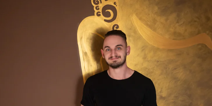 Petros je kromě masírování také osobní trenér, dokáže tedy skvěle poradit i v oblasti zdravého cvičení.