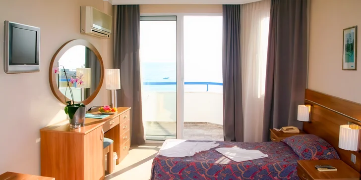 V hotelu Elysee Beach*** pro vás bude připraven klimatizovaný dvoulůžkový pokoj. 