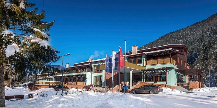 Vo Wellness Hoteli Alexandra*** sa spájajú špičkové služby, krásne prostredie a luxusné wellness centrum, v ktorom načerpáte nové fyzické i psychické sily.