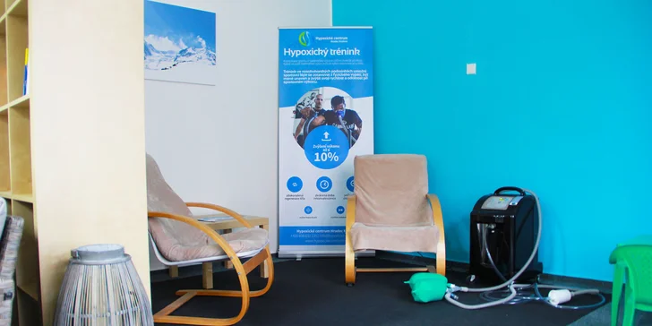Hypoxický generátor simuluje vzduch z prostředí ve výškách od 3800 do 6000 m n. m.