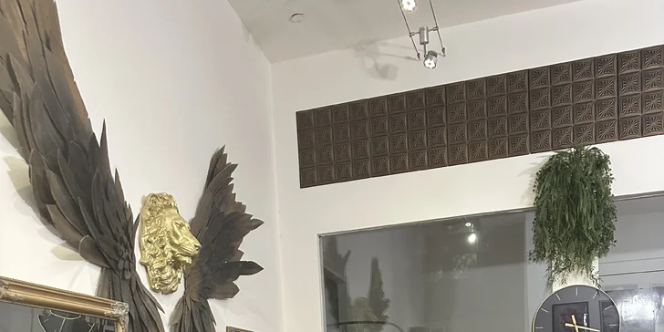 Můžete dorazit kterýkoli všední den, stačí si předem udělat rezervaci. 