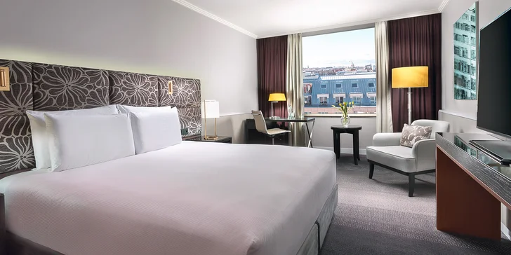 Hotel Hilton nabízí ubytování v několika typech pokojů.