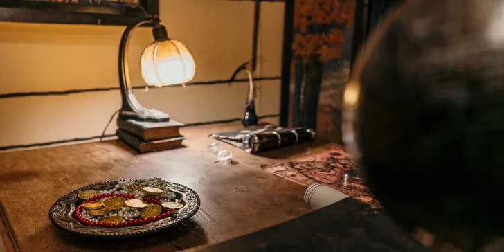 Skočte rovnýma nohama do dobrodružství a užijte si únikovou hru pro 2 až 5 hráčů.