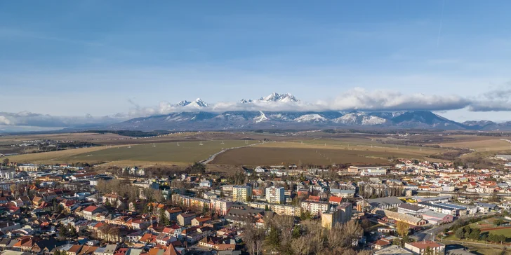 Kúsok od ubytovania nájdete pamiatku UNESCO - Kostol Najsvätejšej Trojice (Kežmarok) .