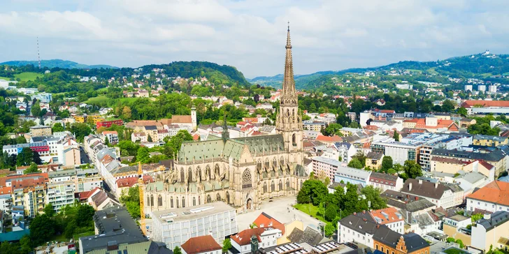 Rakouský Linec: 3* hotel se saunou a bazénem, v ceně jízda turistickým vláčkem