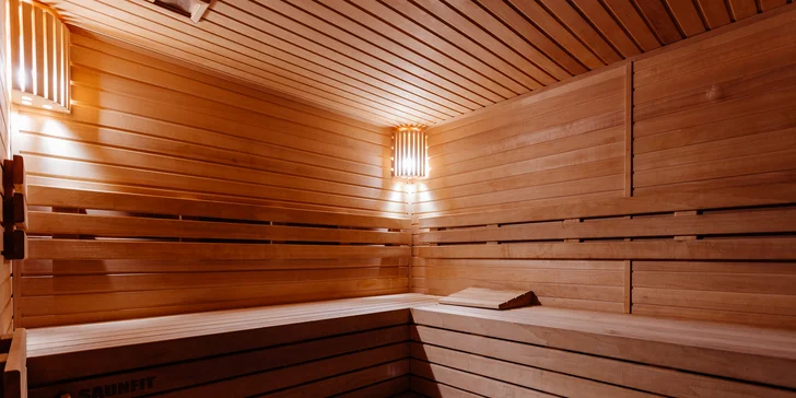 Pro ty, kteří touží po hluboké relaxaci, je k dispozici finská, parní bylinná, parní solná i infrasauna.