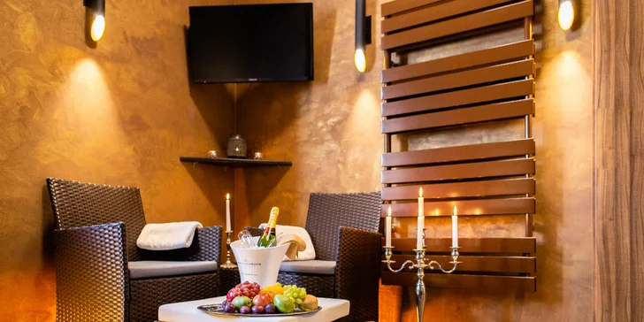 V hotelové restauraci pak můžete využít 20% slevu, nápoje si můžete objednat i do sauny či do whirlpoolu.