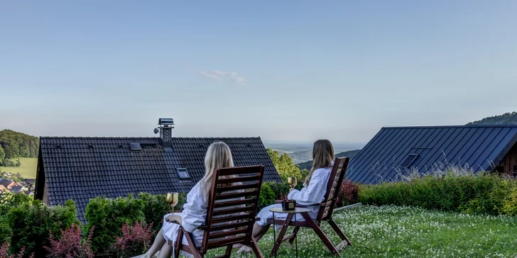Relaxační prostor před wellness vás hodí do pohody. 