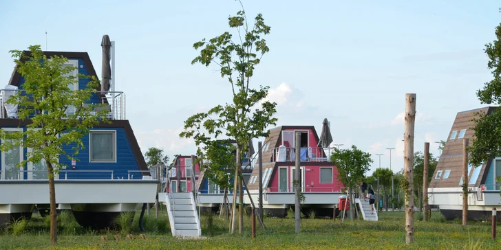 V cene pobytu máte aj turistickú kartu Europacard, ktorá vám za zvýhodnené ceny zabezpečí vstupy na atrakcie a do reštaurácií v oblasti Bibione a Lignano.