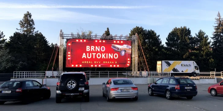 Vstupenka do Autokina Brno s popcornem na vybrané filmy