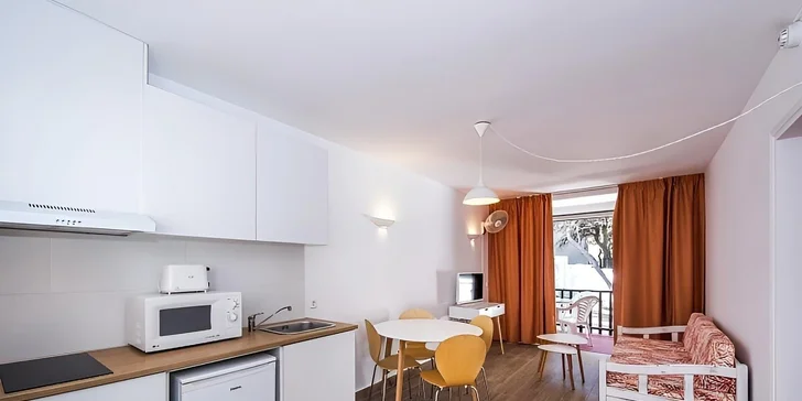 Hotel myslí i na nejmenší detaily, jako jsou dětské postýlky zdarma (na vyžádání).

